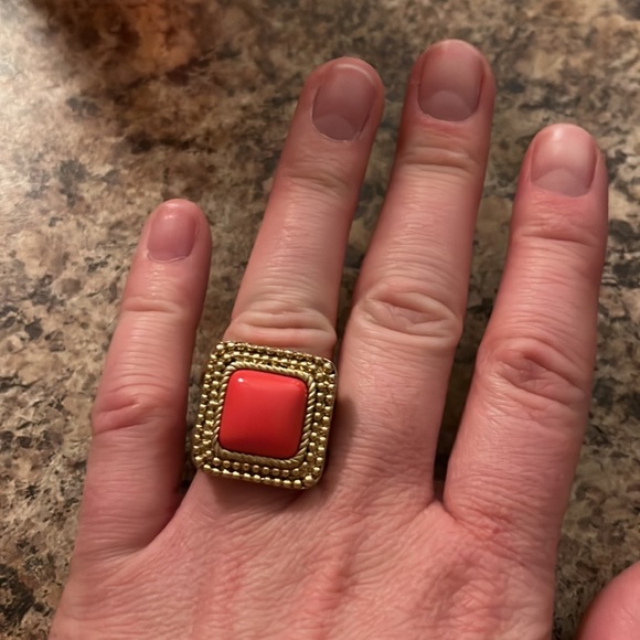 Lia sophia ring size 7 - Picture 2 of 4